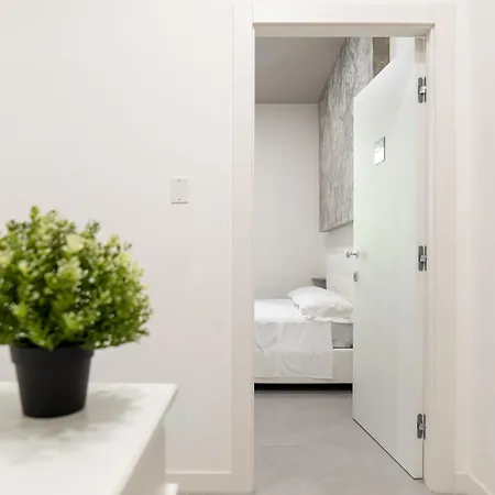 Relais Palazzo Nizza - Luxotel & Apartotel Vendégház Salerno